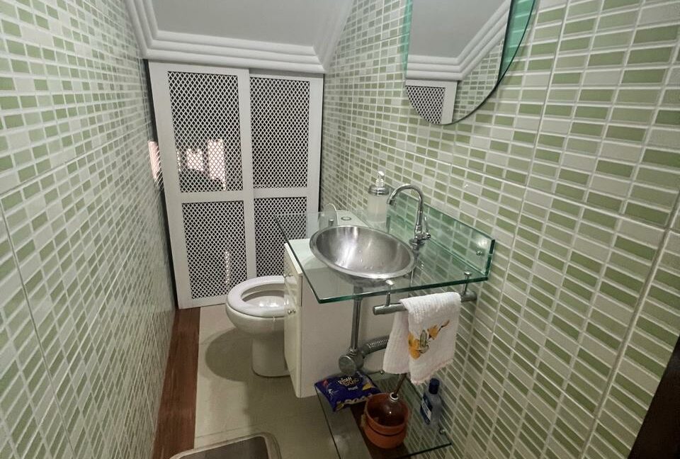 151fac84-36fc-4cdb-9b34-1faeb8993f9e