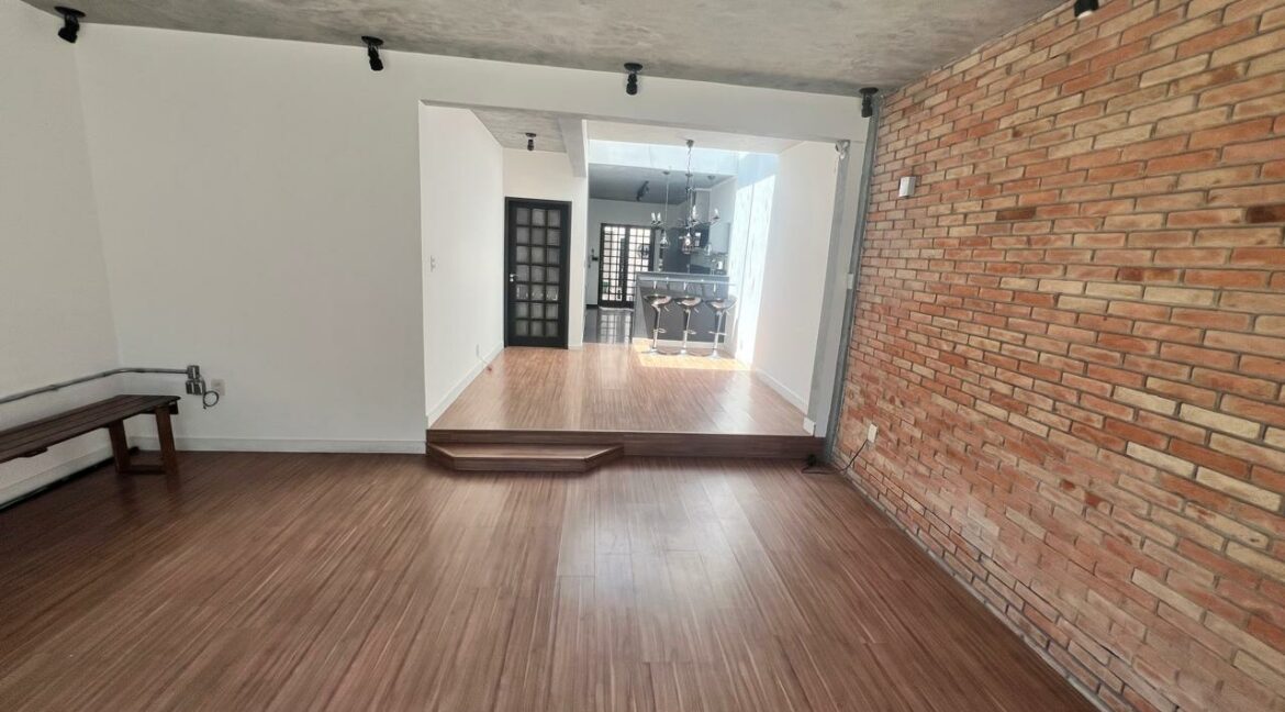 acd0f08e-e02c-42b5-8c13-67b7c7a49dd9