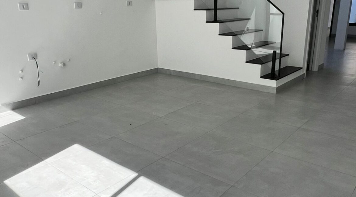 b9b66eed-749d-4069-b1a7-dae7b0718b9d