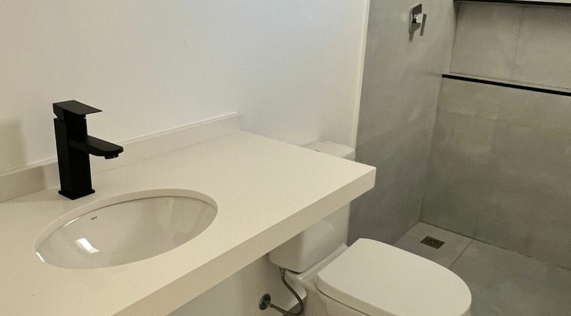 e3282b10-509c-4824-a0b6-af3b43eef5c8