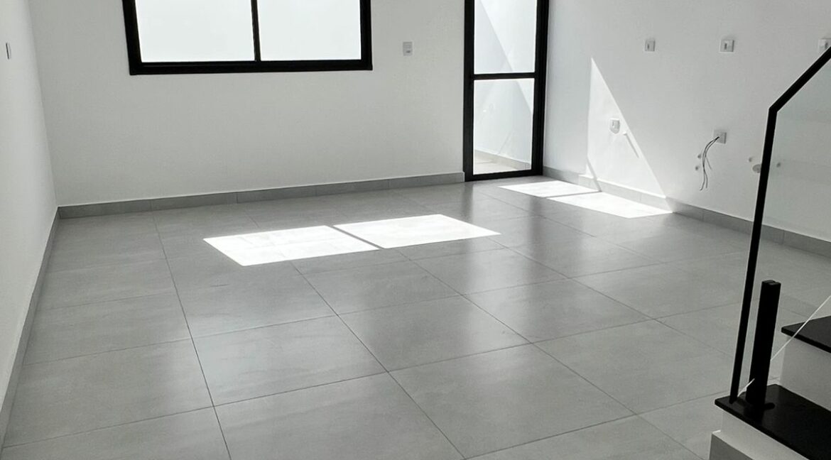 ec72e9a6-6358-4566-9b84-2bce3c42e1a2