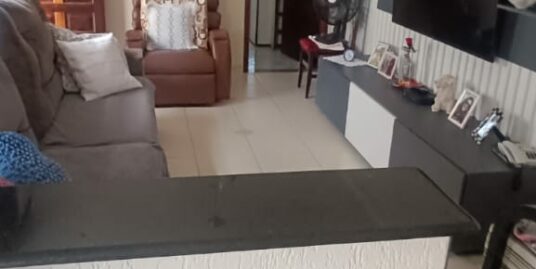 CASA ASSOBRADADA – Vila Luzita