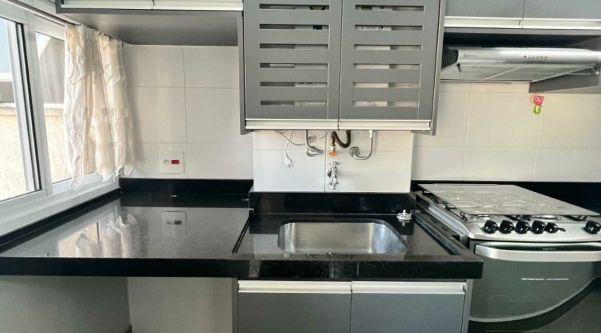 b6664d84-d1fb-4776-8a64-37414ec0cbed