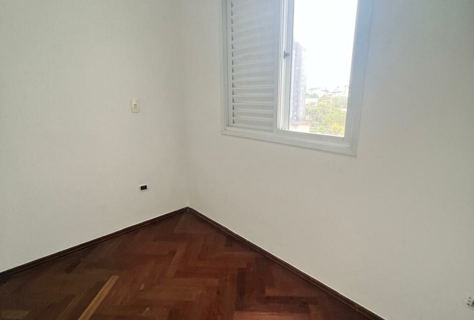 8f906221-dc5f-4cb8-8d81-bd280e4ec22f