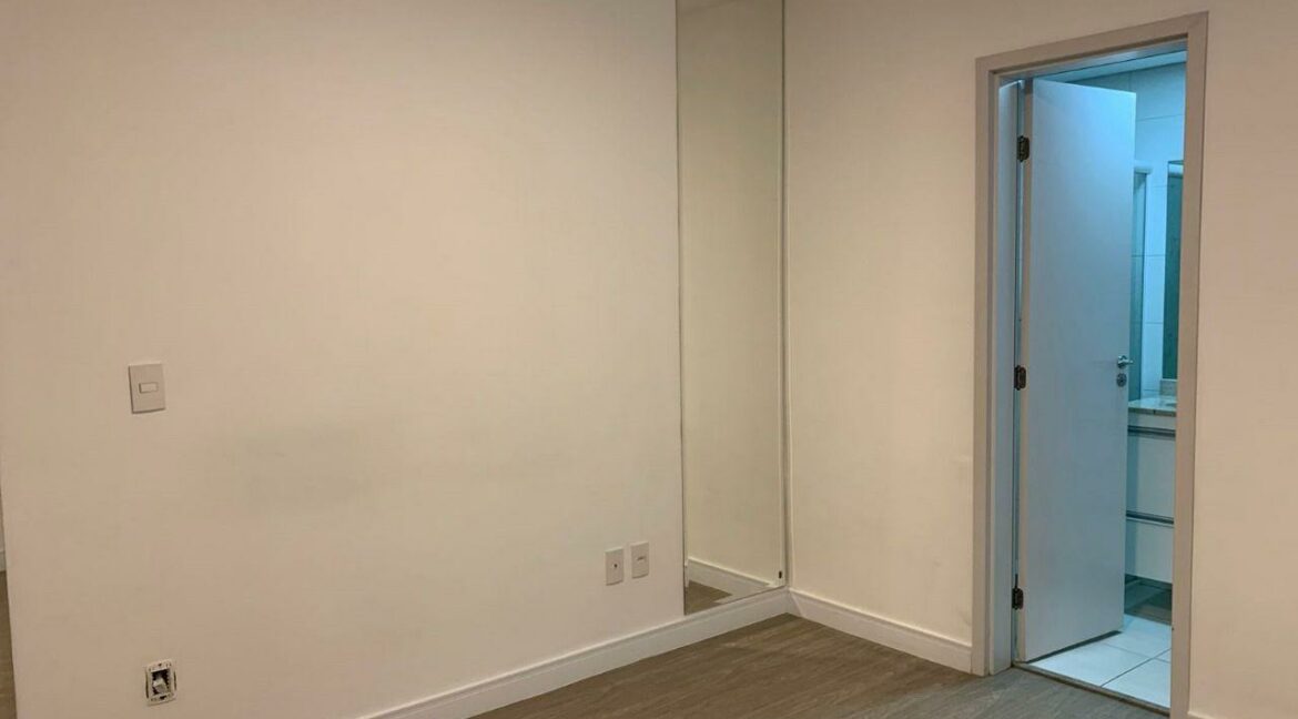 8f1832f6-50b8-4748-bc7b-66cda90aeb5e