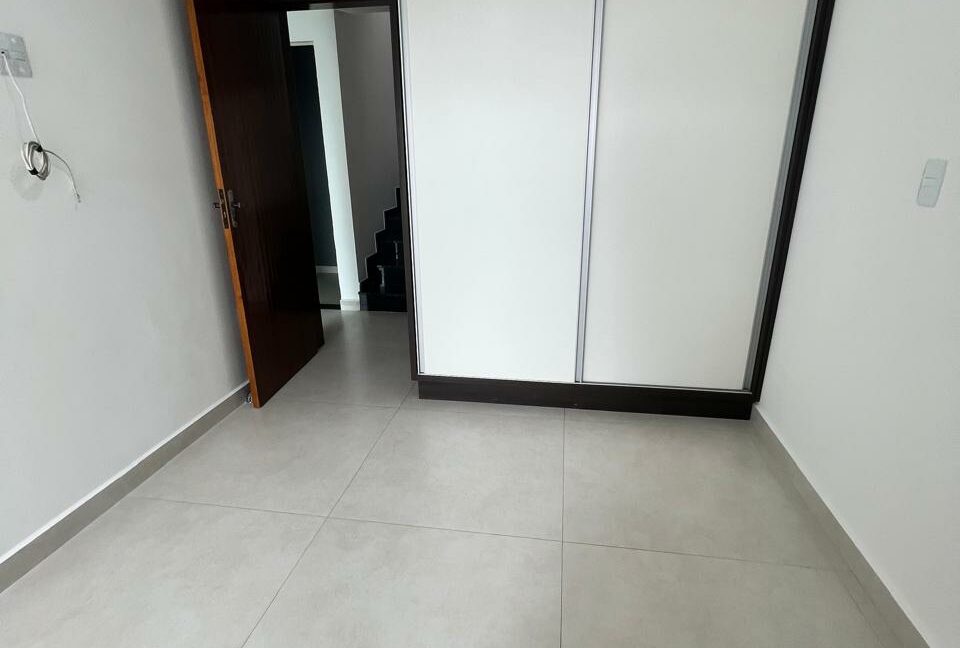 37cfb8bb-1546-4325-8e6f-bf89331f2e62