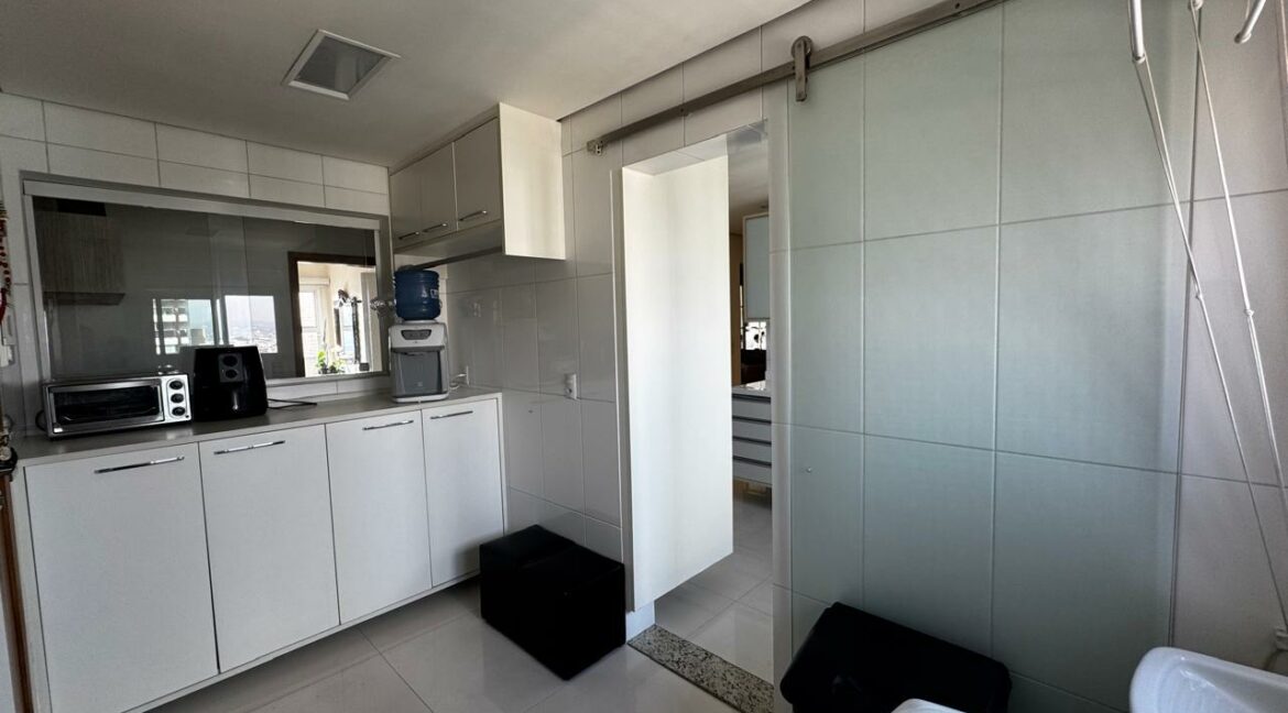 69c18f06-39d1-47e0-b8f4-3f33c3bb18c6