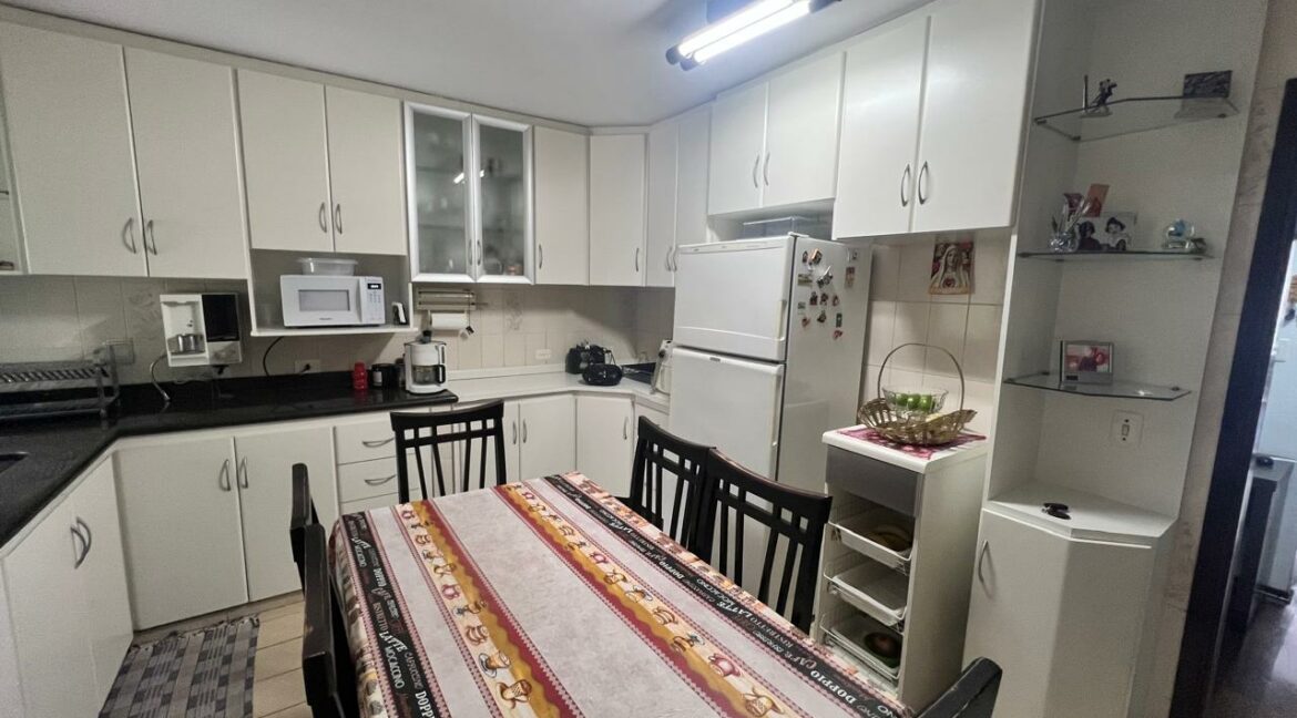 76b7f302-a165-4a6f-8adf-fecb26567293