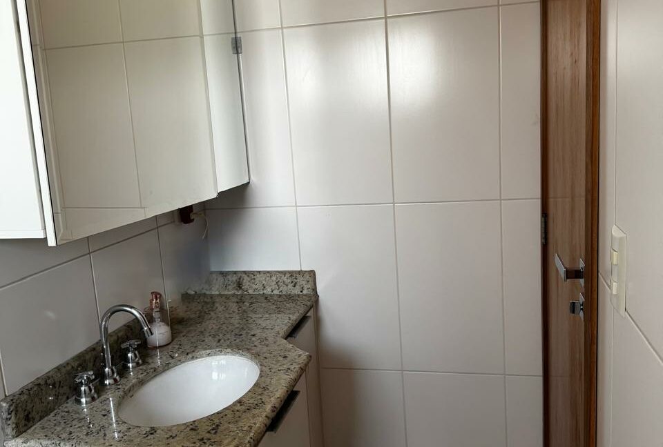 9888542e-c080-43b4-81b2-4f08f1931c03