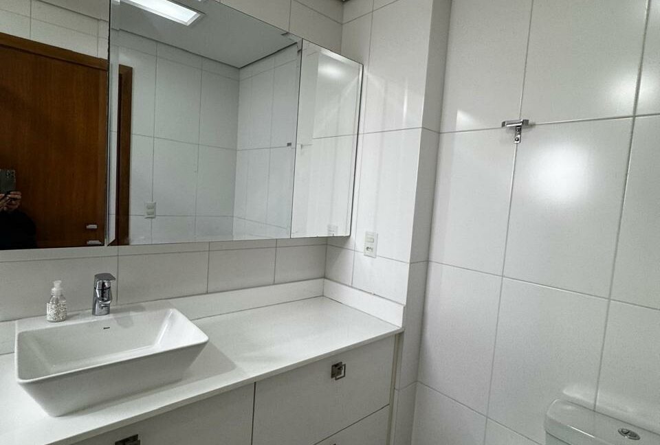 a55ec2e5-af34-49ef-82b2-7564f5809aae