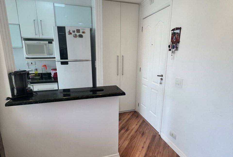 ab4ea081-8377-47d3-b8b5-3d554a162d9f