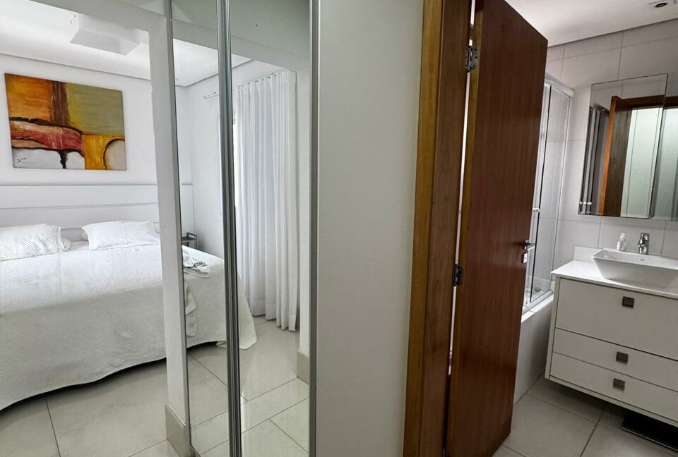 aeb47582-43c4-4fe3-a81e-f8cd2a46e3aa