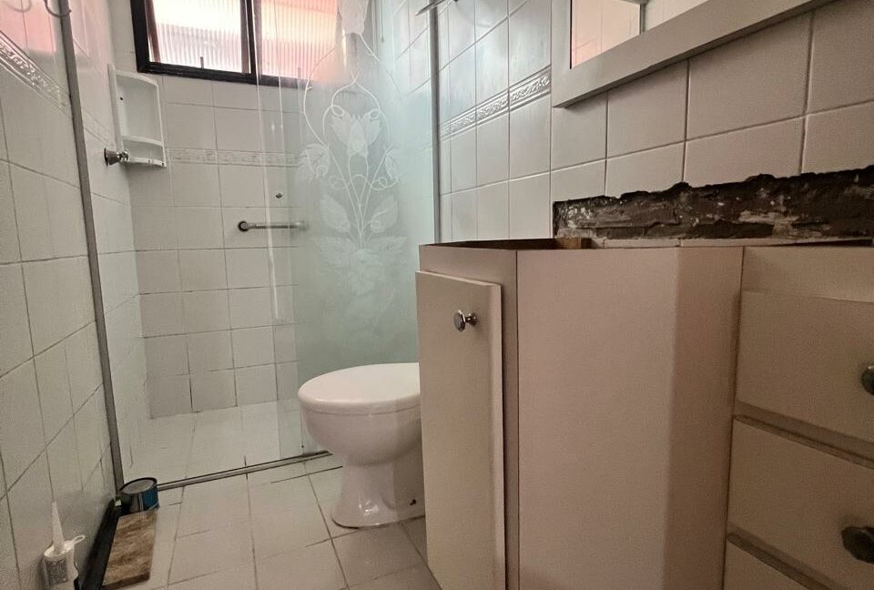 b3772908-4b60-420b-9e35-3e07fbbf9d66