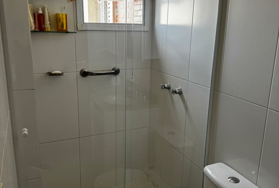 b633e78a-0168-431f-85dc-e24d2a15170b