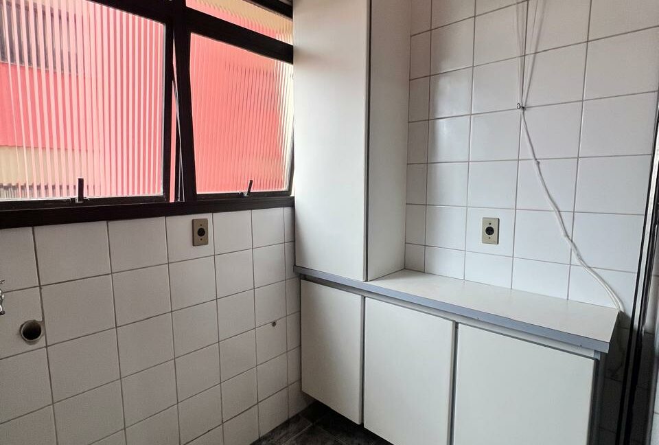 c27c781b-7584-4ddf-abce-969c3a1b21ce