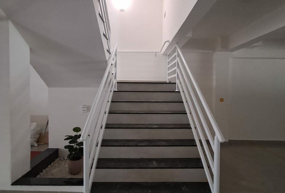 cdc000de-8d27-4c34-8fef-2ebe5ac8a583