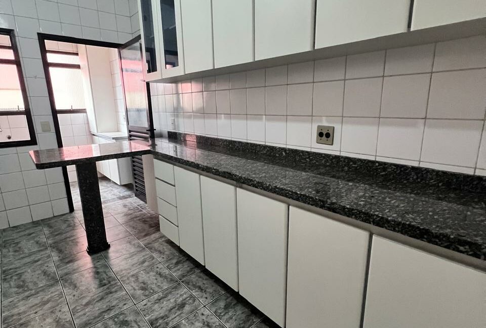 fa3d7907-c3bd-4b83-b9c3-e17aec1d215a