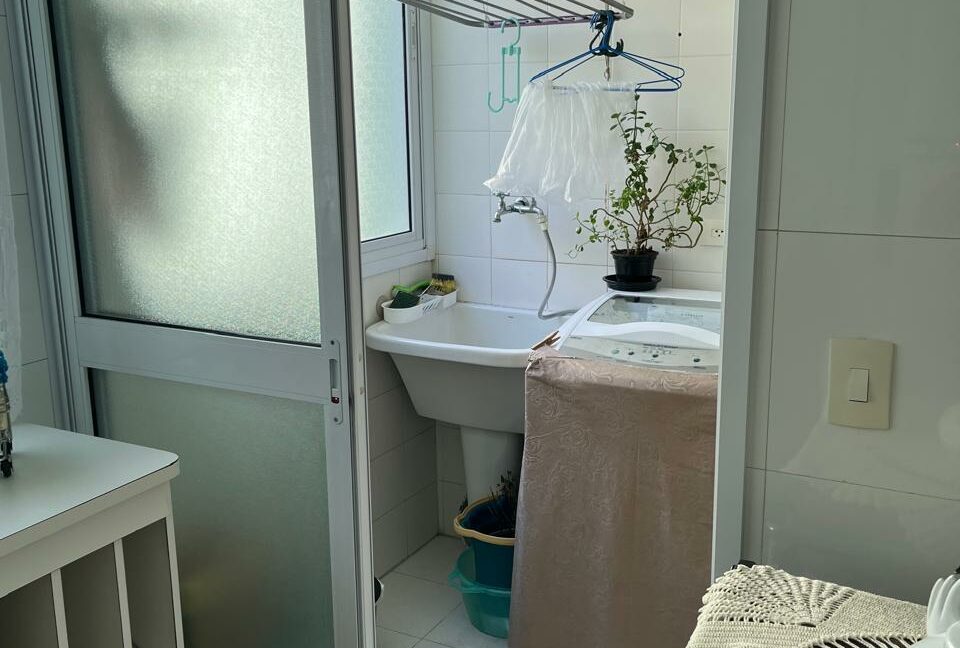 8586f68b-f348-47b6-8258-37ccfc69d7e0