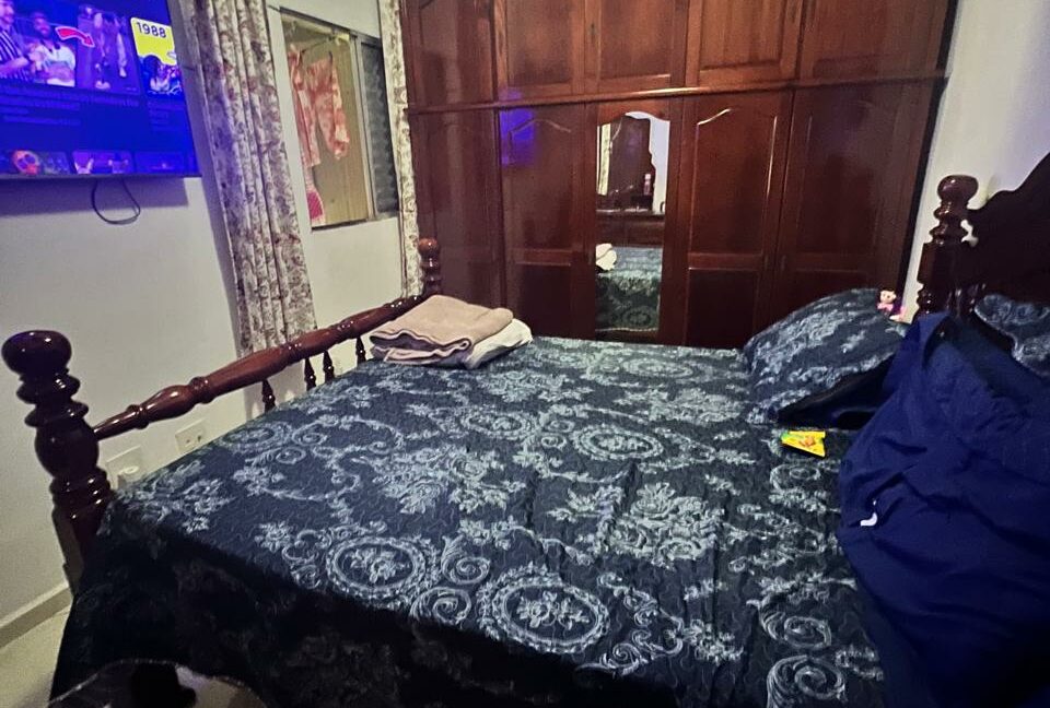 a6677344-c0c1-4702-b592-bd9d7f39db94