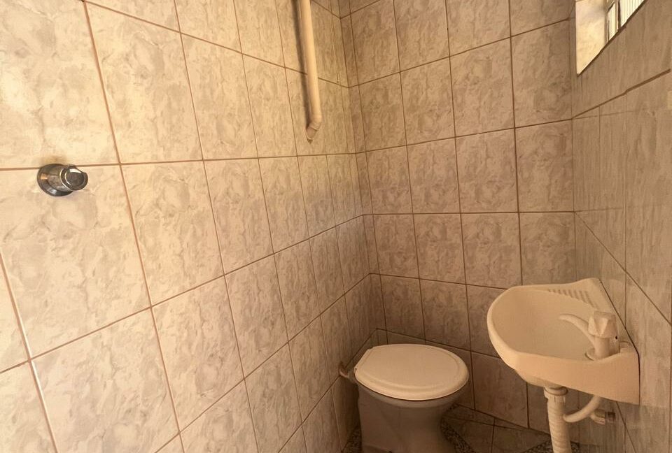 b2b9255c-fb70-4352-8d58-b40c6beb0530