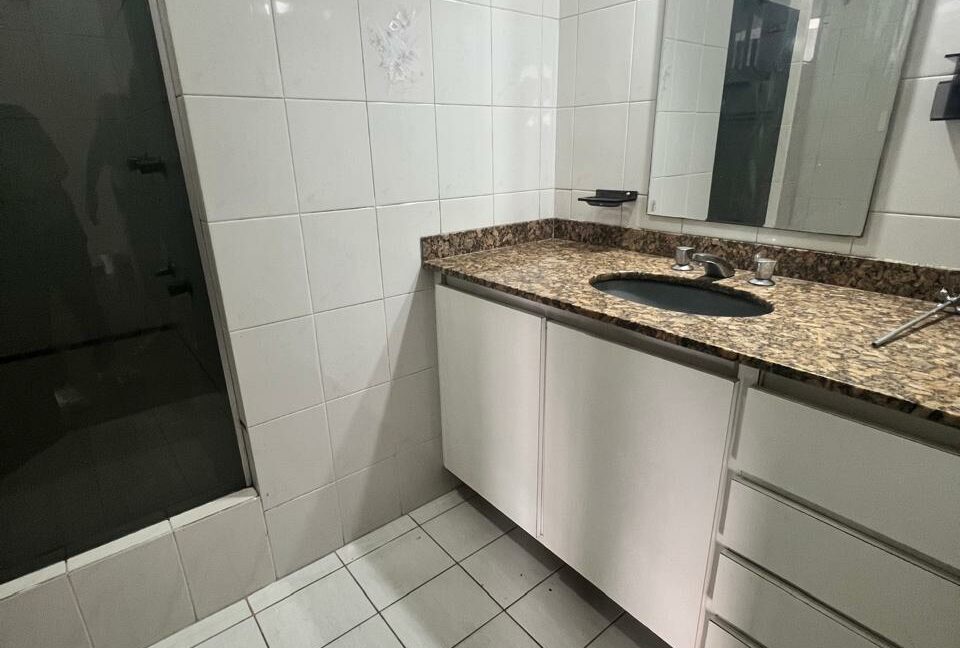 bee07893-7052-4178-afa5-309ef9842c8f