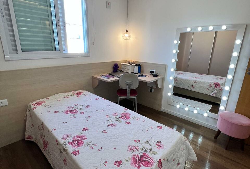 c854b5ea-6af1-4a98-8868-d8a73829311f