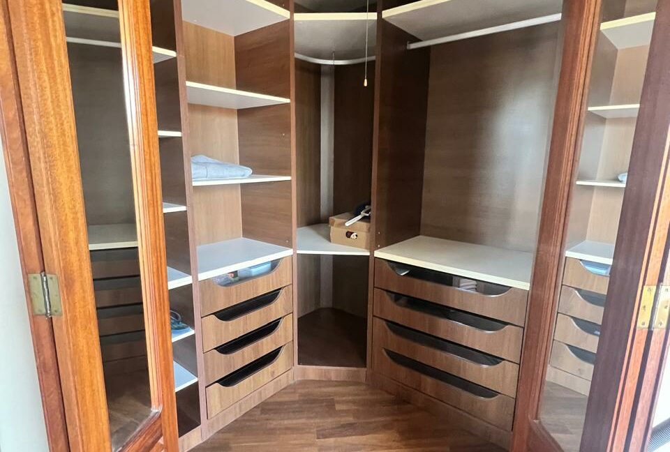 df59843c-33a3-469a-b5e1-f3556f1bcef0