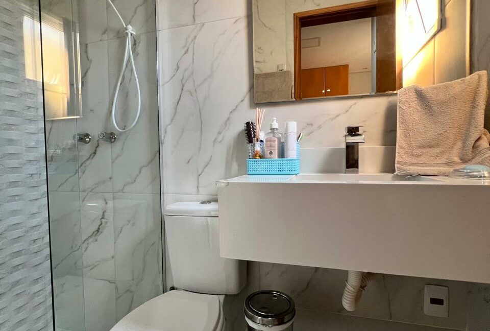 f6c72b47-8e04-4fdb-abfa-2777dbac1a20