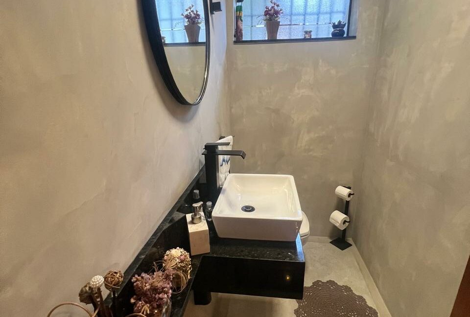 50d3b2c7-d65b-4b98-af4e-f45b75e70b83