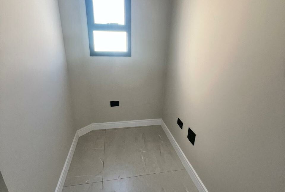 6497aeb2-4307-47ec-9304-2b5b95d0977c