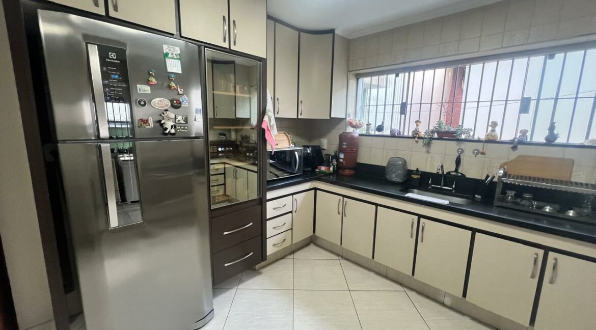 719dc533-ff6e-410b-9020-7b8d8c9743a8