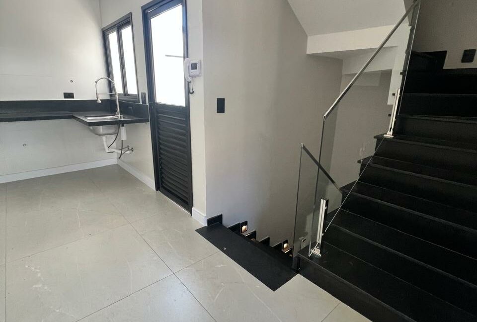 7ede4e1b-8d67-412b-8c48-39644dc701ef