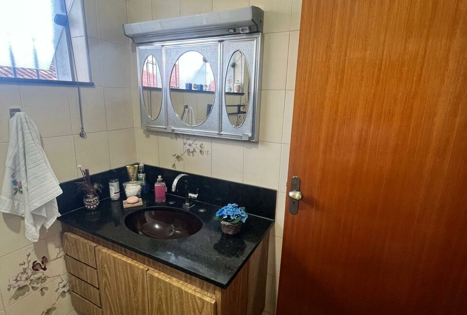 99162030-ffd2-4a27-aafc-a6039c1bdca1