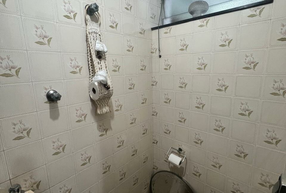 aef74340-977e-4e27-828b-4db1189f0237