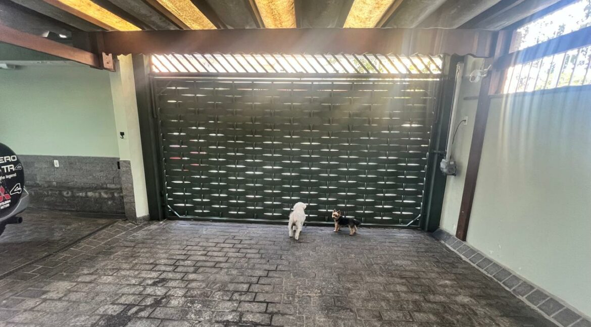 d969bda7-cd61-4a02-8ed3-15141890e7db