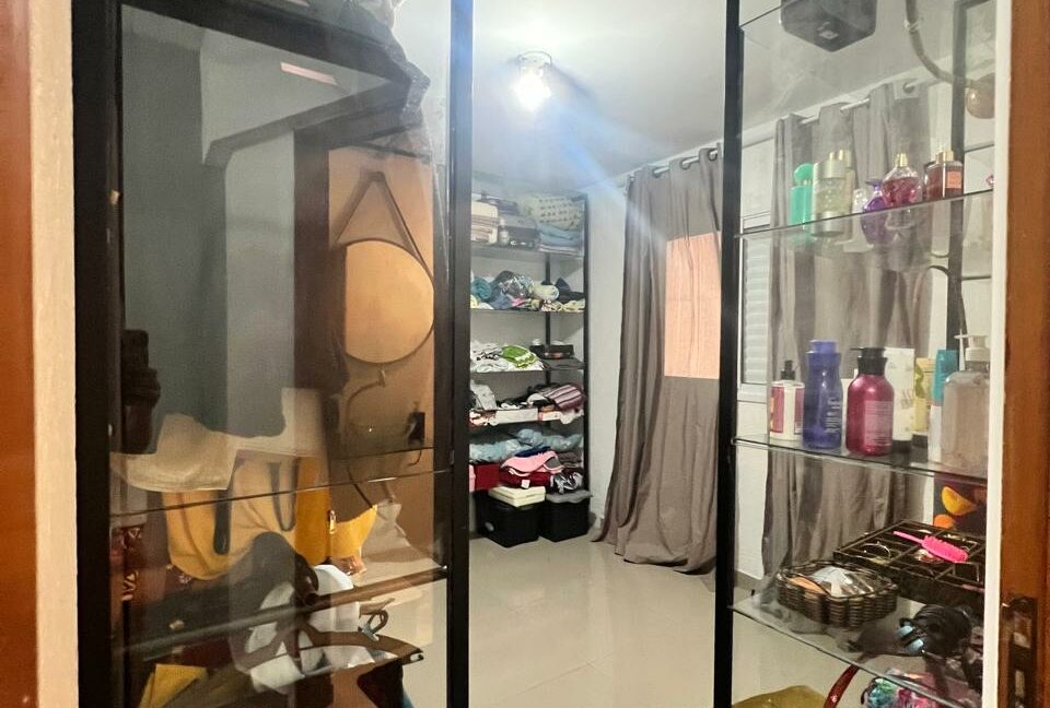 eea724d5-7f79-43de-9c44-5b8ef1d77c3a