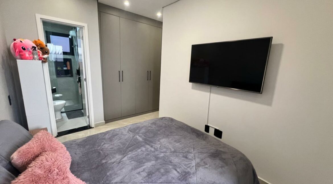 4ce4b673-8f03-4563-8124-6926589e4740