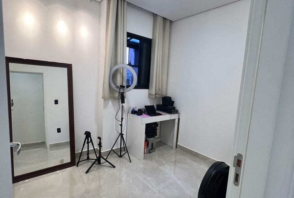 78d7ce1b-ced6-4a05-b207-5ebcee21e832