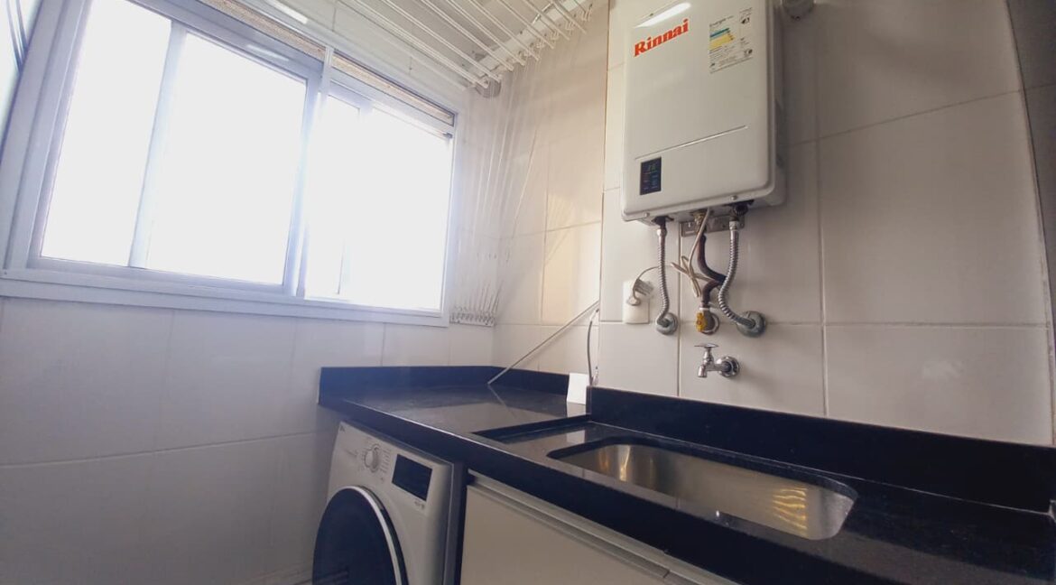 8d9b00dc-c2c6-413c-9e53-4648d1bcfa56