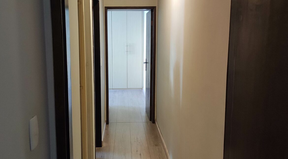12 - Corredor Quartos (2)