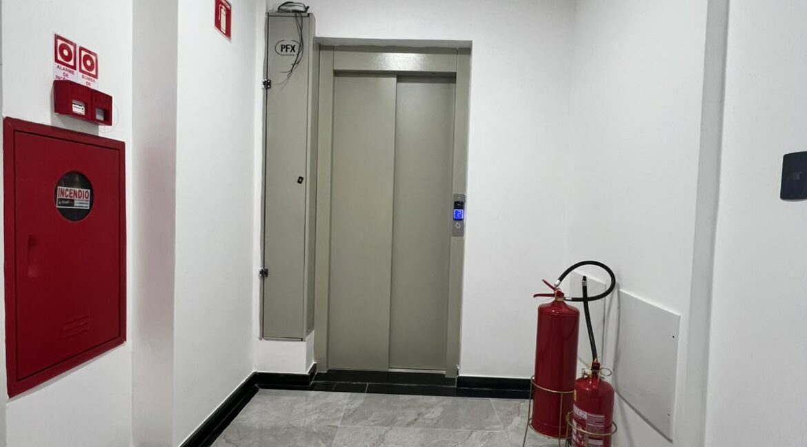 5b40fb1e-940f-44f1-b628-70bf44a40bba